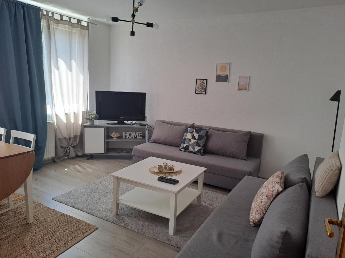 Apartmán Enjoy Traveling Tuzla Exteriér fotografie
