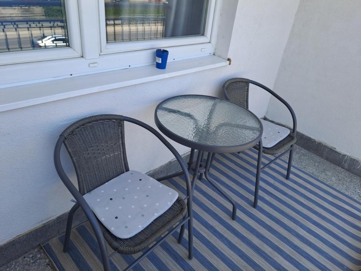 Apartmán Enjoy Traveling Tuzla Exteriér fotografie