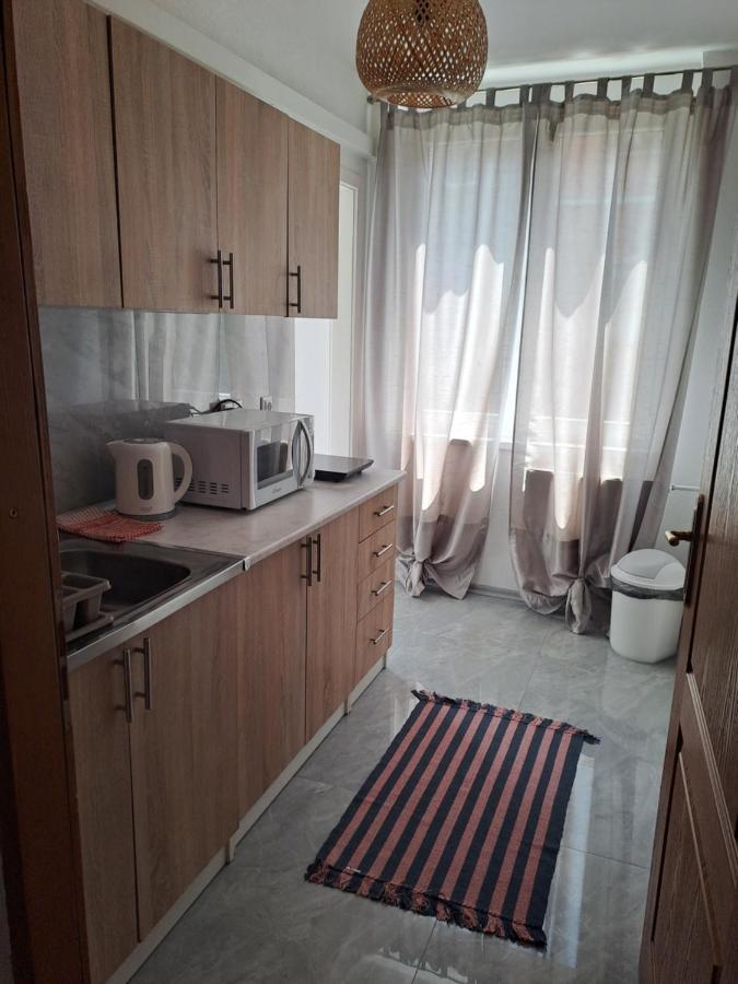 Apartmán Enjoy Traveling Tuzla Exteriér fotografie